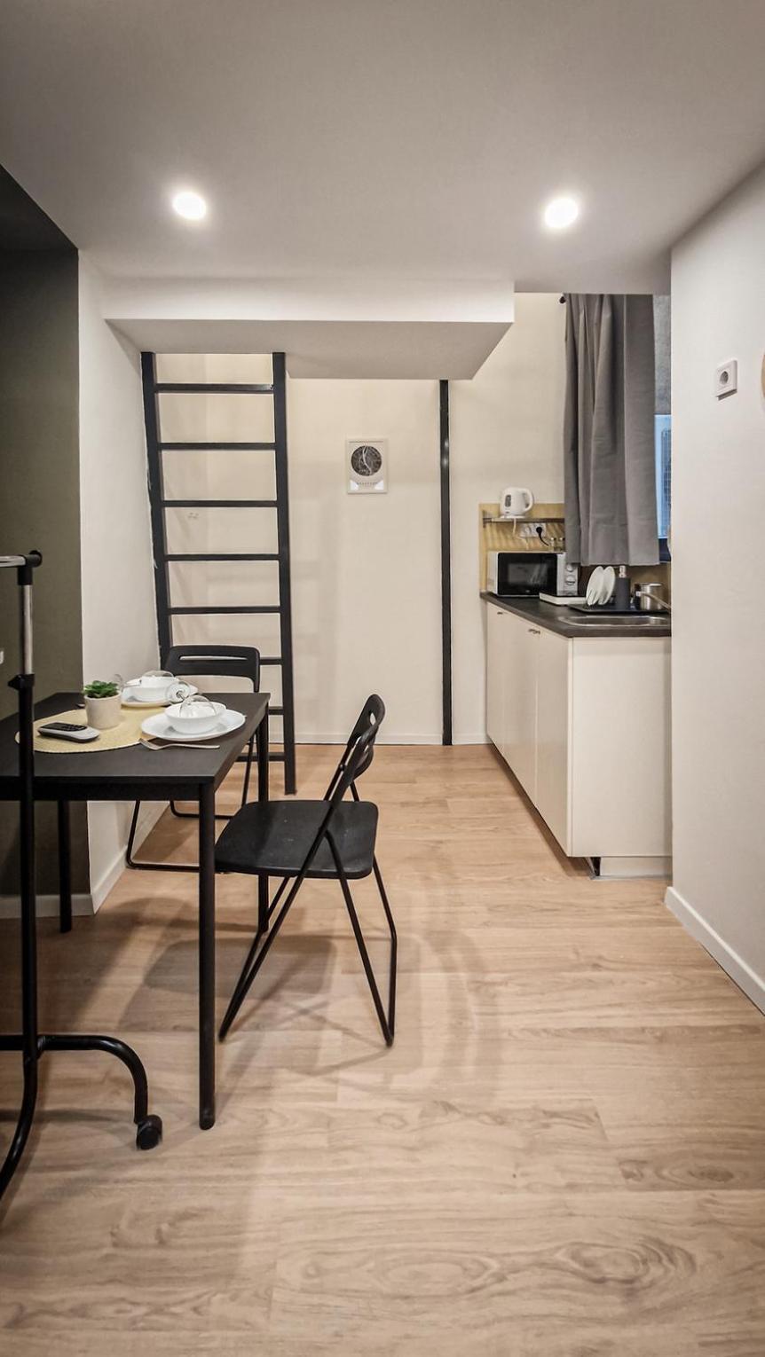Red Viking Tiny Apartament Budapesta